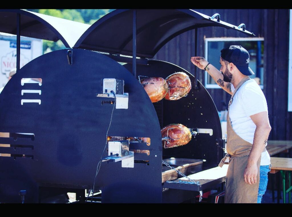 Les Banquets Joyeux, traiteur événementiel à Metz et en Lorraine avec cuisson au feu de bois